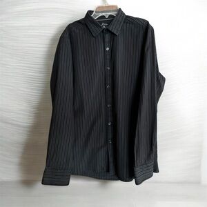 Marc Anthony Slim Fit Button-Down Shirt – Men’s Medium